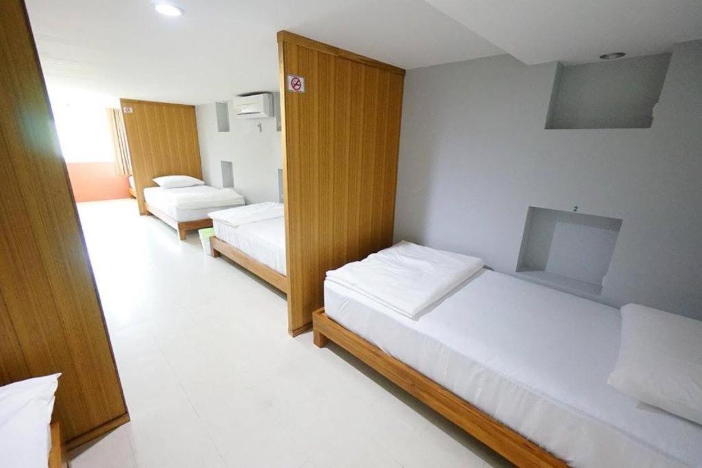 The Moon House Hotel Chiang Mai Buitenkant foto