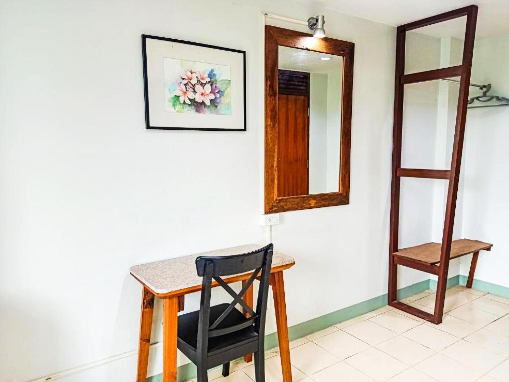 The Moon House Hotel Chiang Mai Buitenkant foto