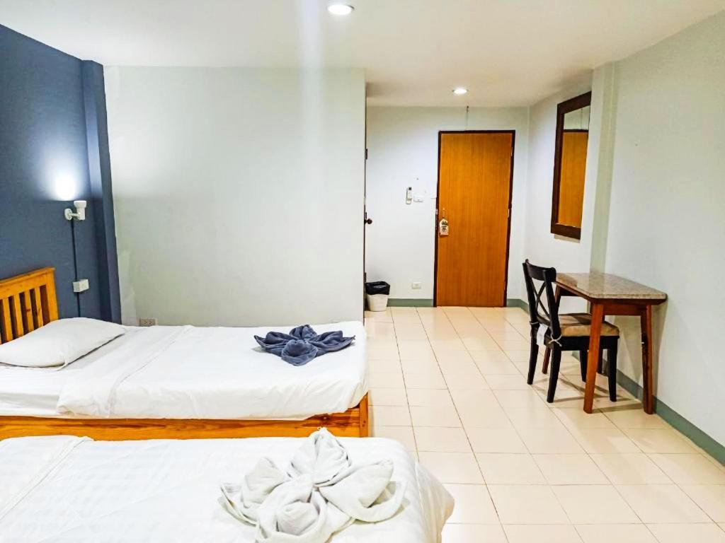 The Moon House Hotel Chiang Mai Buitenkant foto