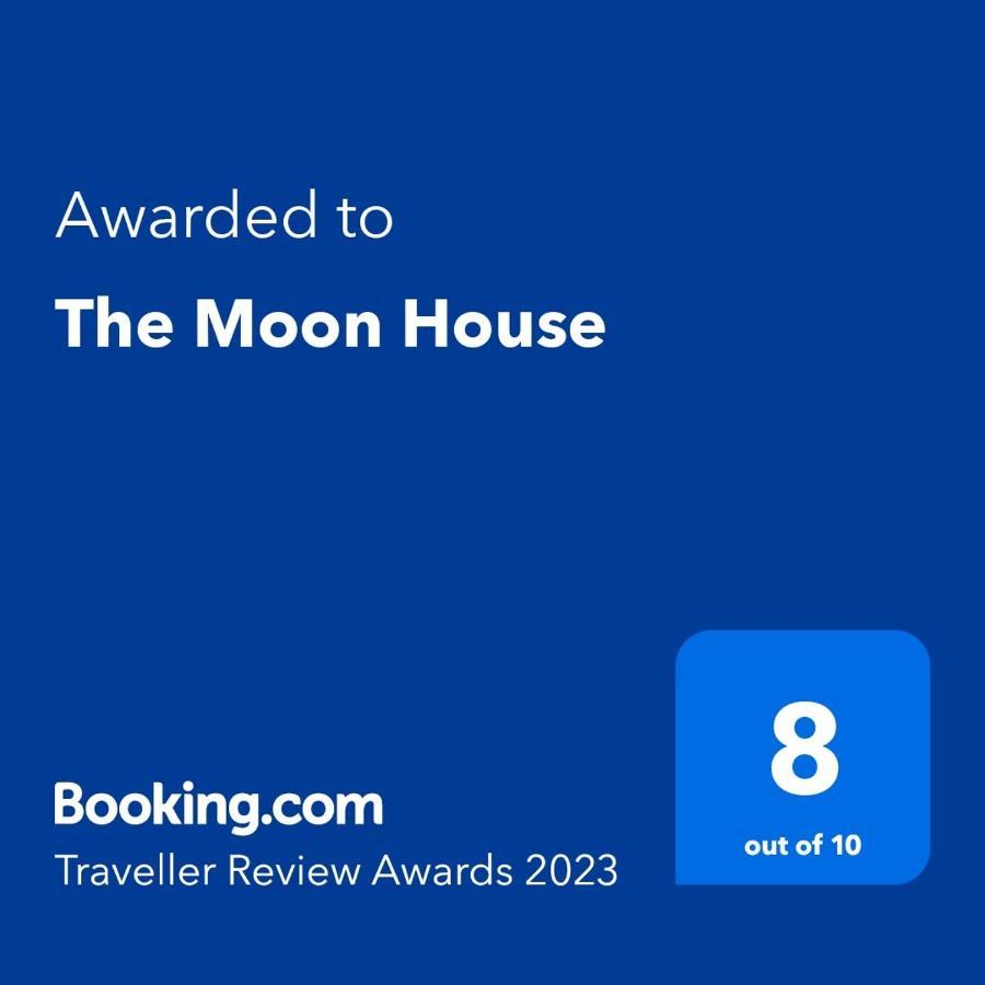 The Moon House Hotel Chiang Mai Buitenkant foto